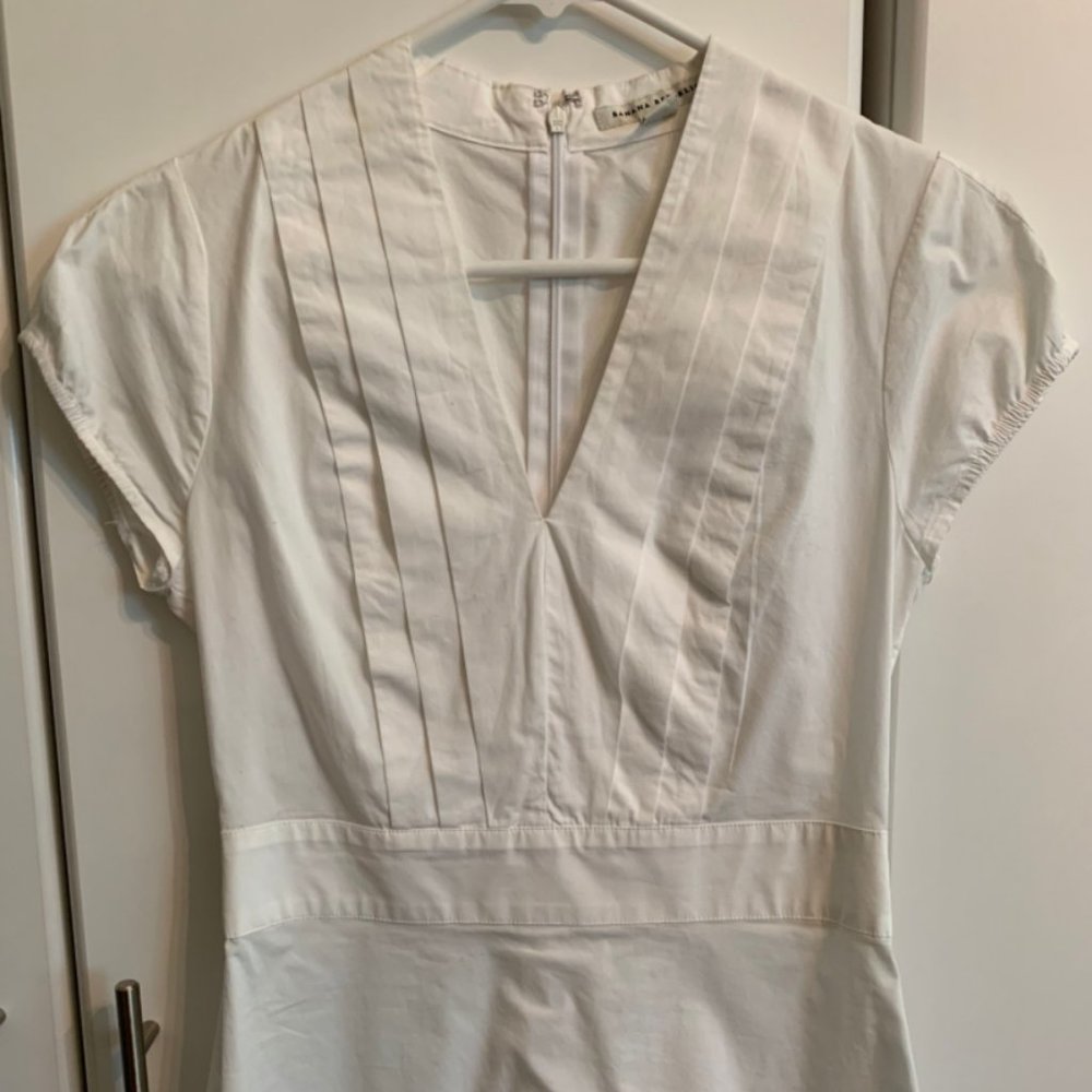 Banana Republic White Sleeveless Blouse
